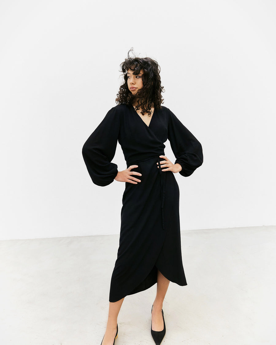 wrap black dress, midi length, puff sleeves, Meij-Tulip Wrap Dress (black)