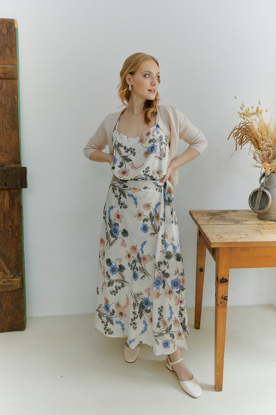 Meij-Nina Wrap Skirt (flowery-beige), midi length skirt