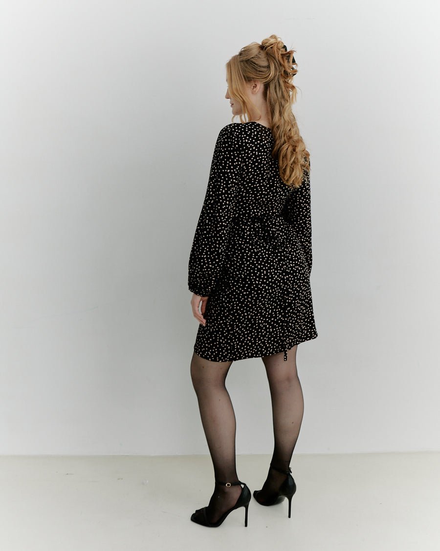 Meij-Kassandra Dress (polka dots black), wrap details, puffy sleeves