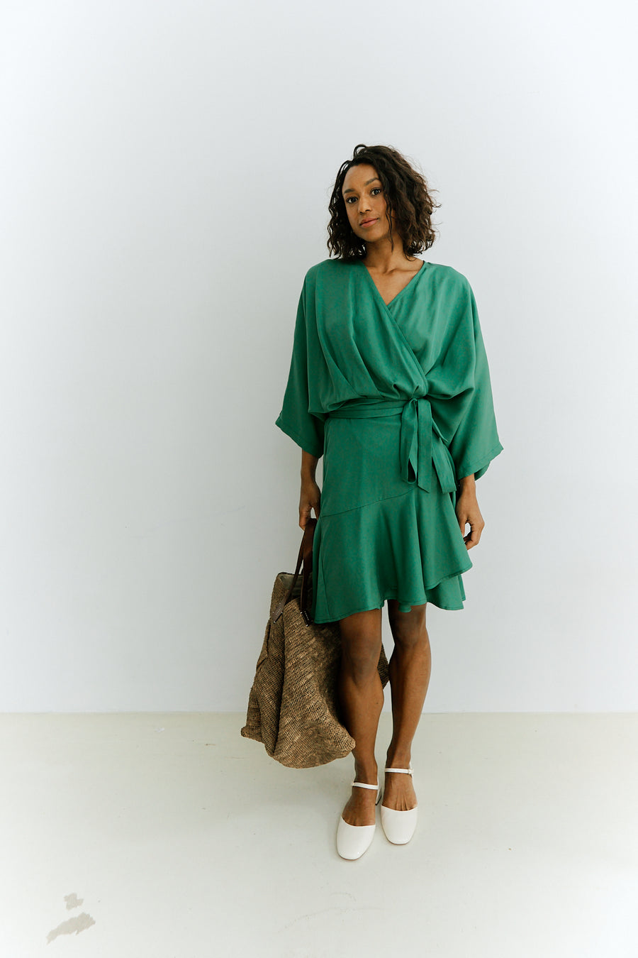 Meij-Dolly Dress (green), wrap dress, ruffle details, kimono sleeves, casual look