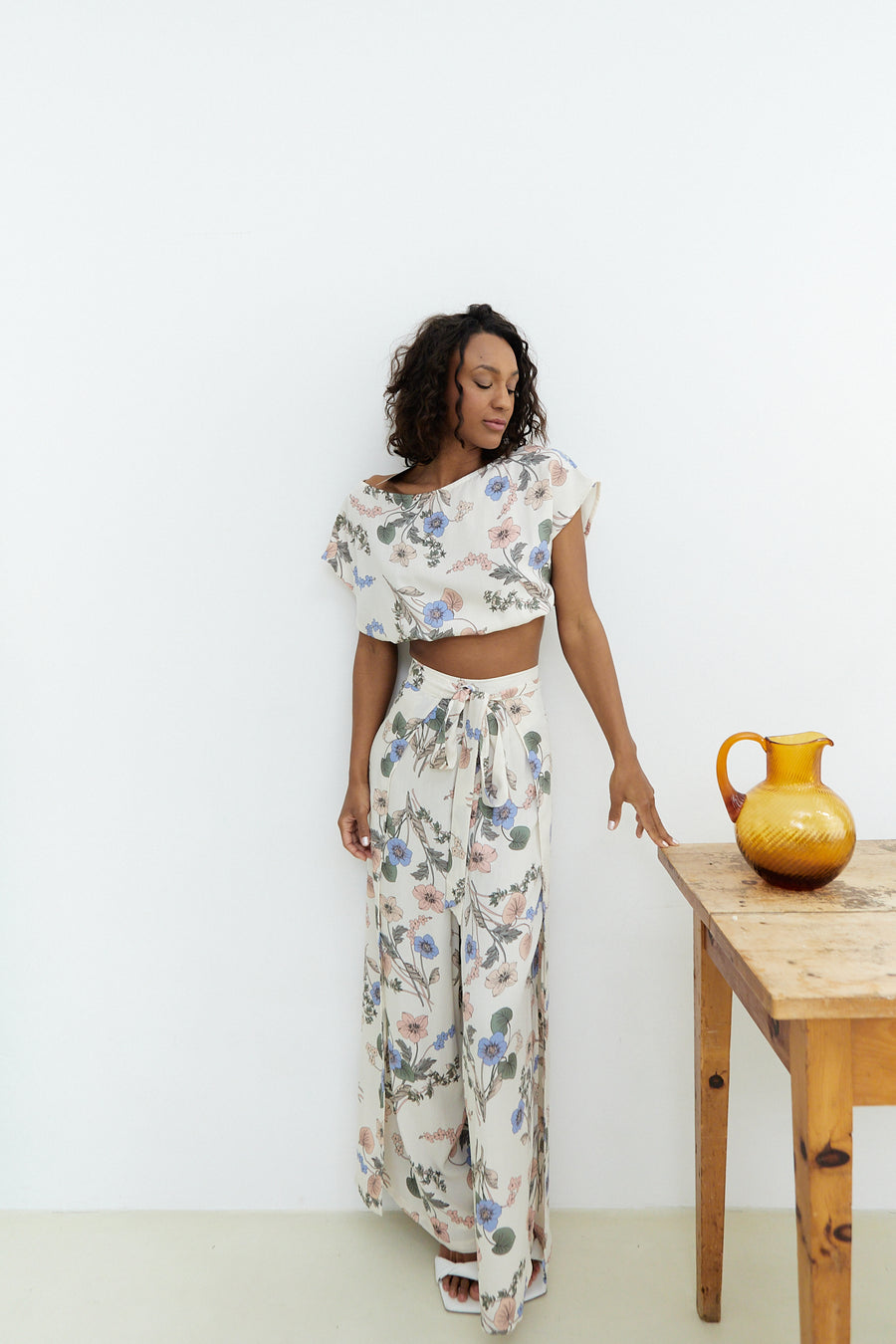 Adina Short Sleeve Crop Top Flowery
