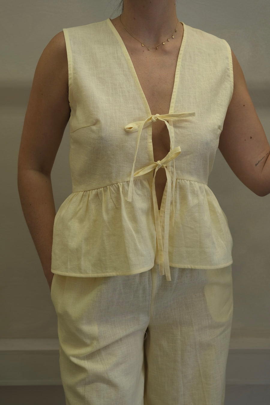 Set Odette Vest and Karizza Straight Pants Butter Yellow Linen
