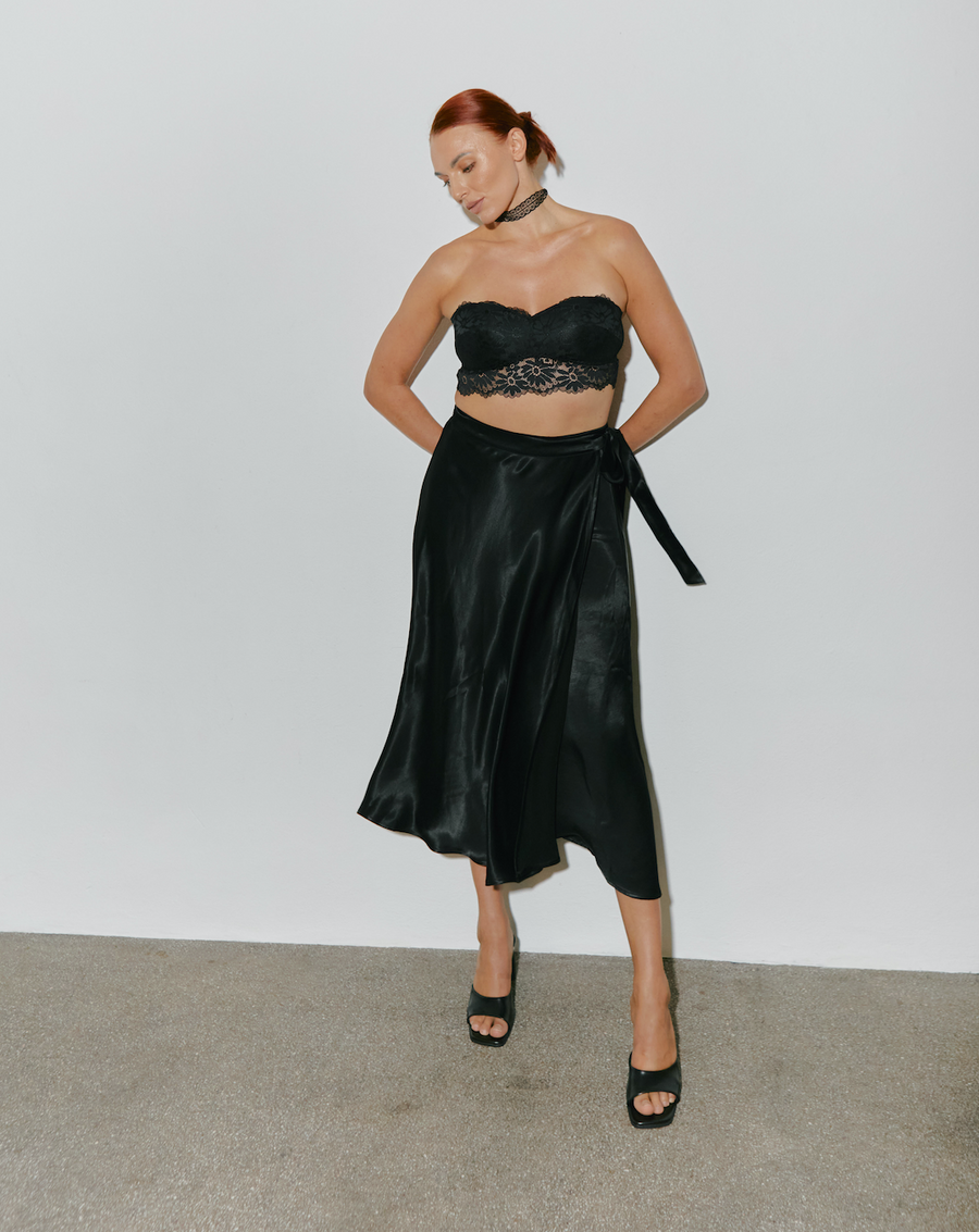 Meij-Nina Wrap Skirt (shiny black)